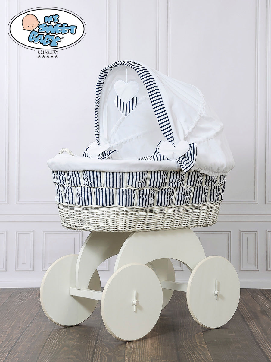 Moses Basket/Wicker Hood Crib